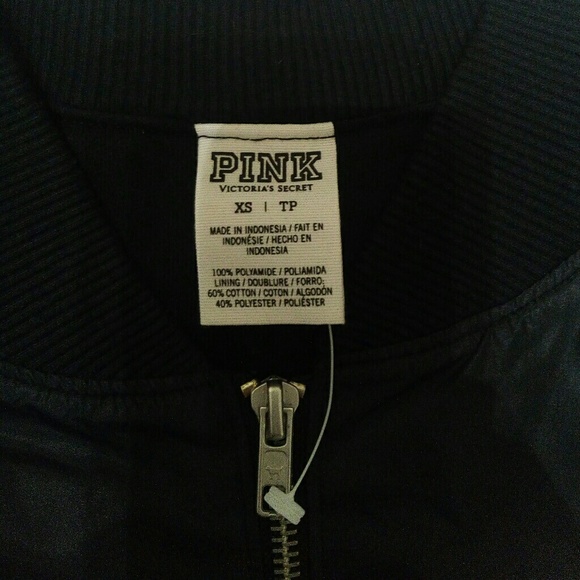 New vs Pink limited edition jacket size XS - Picture 4 of 5